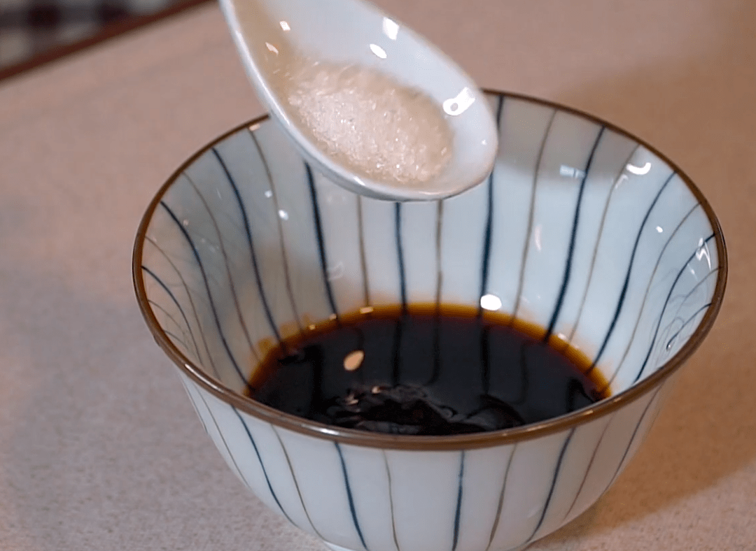 香菇|热呼呼的煲仔饭来啦，做法简单又温暖，快点给家人安排吧天凉了