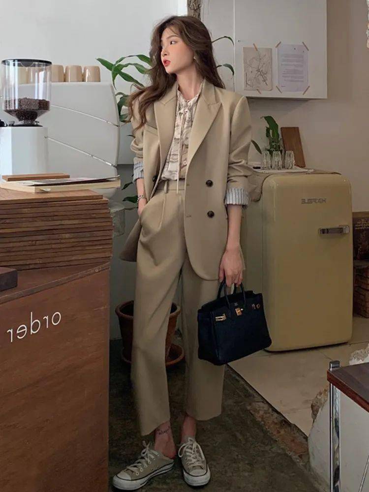 丝巾|我减少了买衣服的次数，却越穿越好看了！