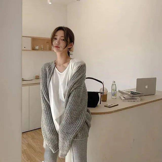 瑞小美|答应我，下次剪头发带着BLACKPINK的新专辑去好吗？