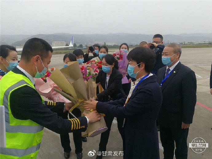 1小时即达!天水机场开通"天水=银川"航线昨日首航