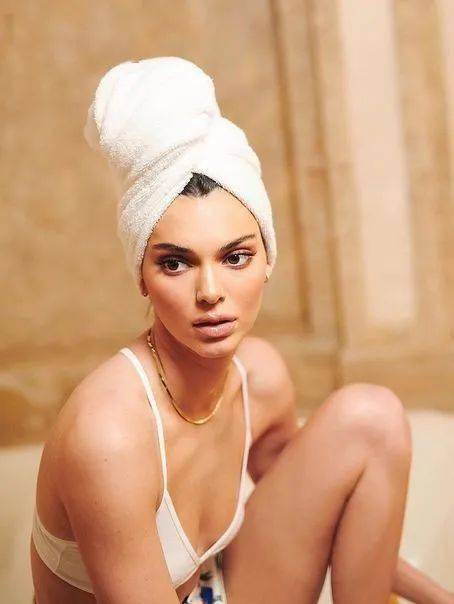 头皮|她一甩头发，我的心跳就跟着漏了一拍！