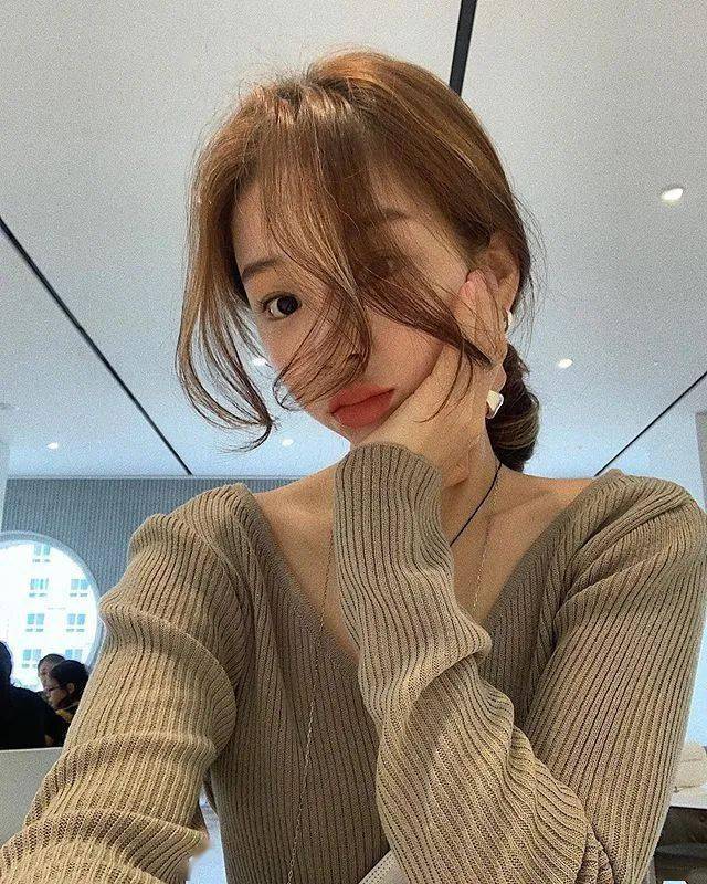 瑞小美|答应我，下次剪头发带着BLACKPINK的新专辑去好吗？