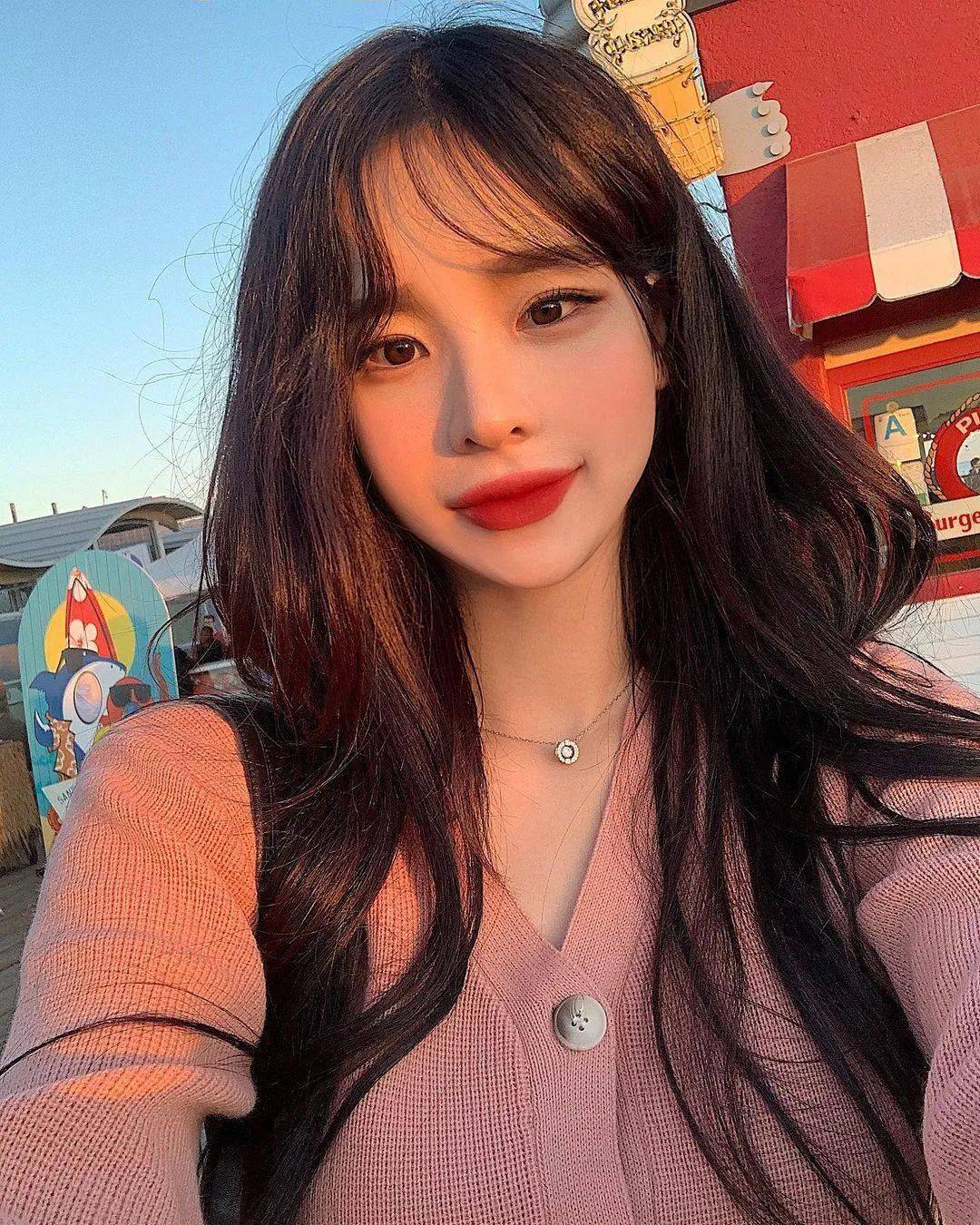 瑞小美|答应我，下次剪头发带着BLACKPINK的新专辑去好吗？