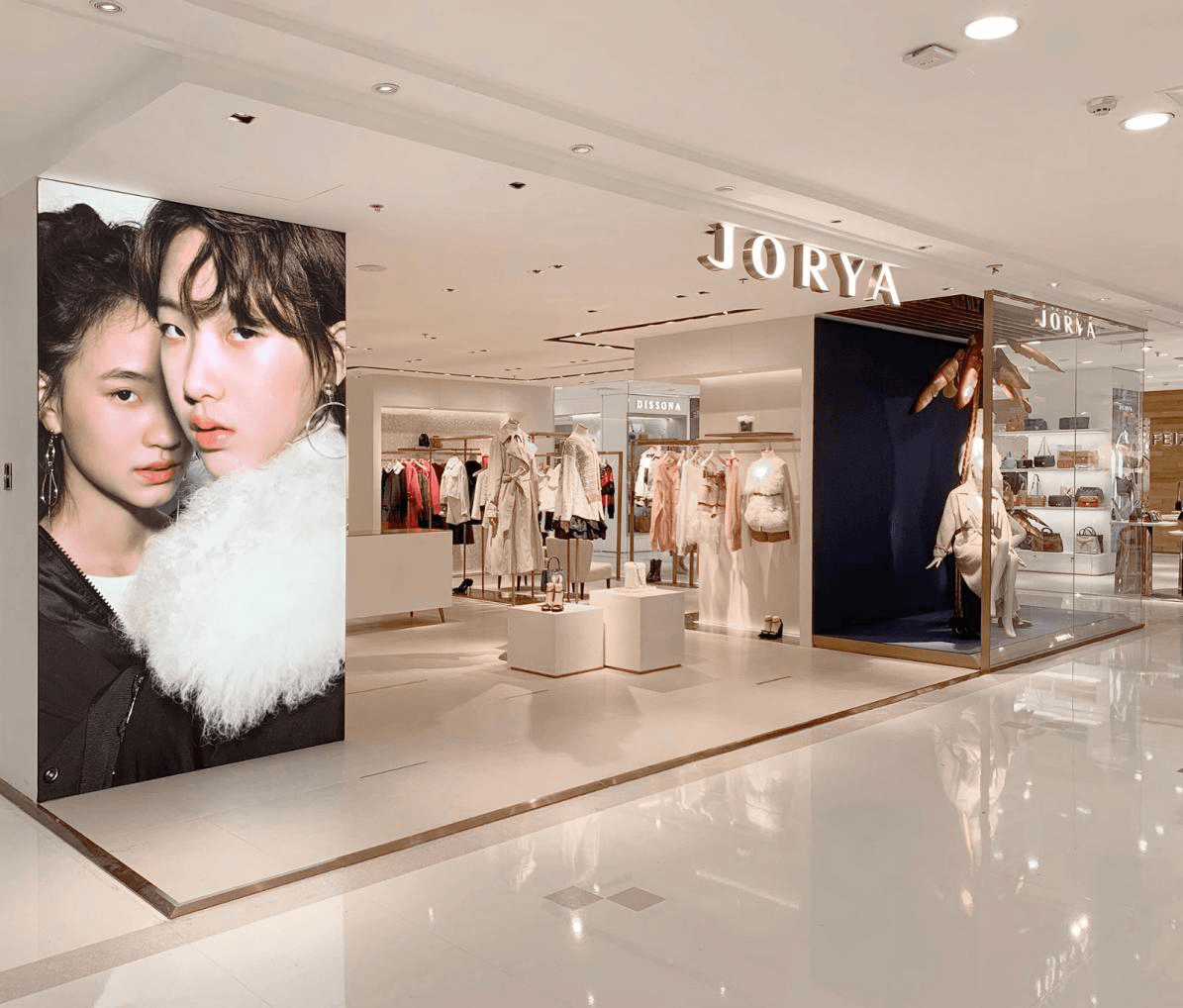 今日上市|打造一流中高端女装企业 欣贺股份今日上市登陆深交所