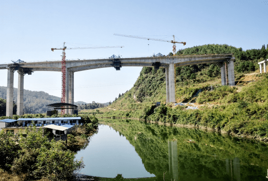 中交四公局江玉项目车坝河大桥边跨合龙段全部施工完成