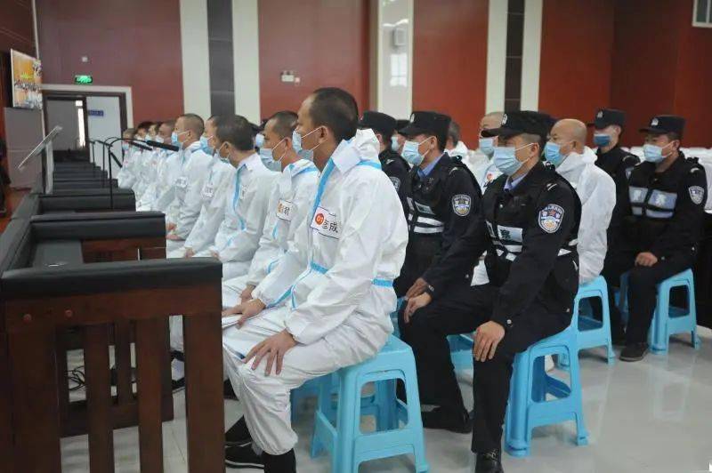 彭阳人口数_彭阳梯田图片(3)
