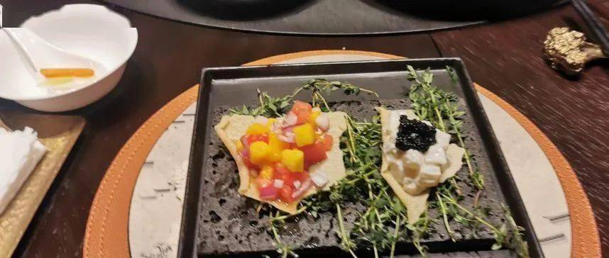 几个月开始吃两餐 b04a4ee84e2f4ef0a8b713fde22e11f3.jpeg