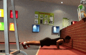 腹肌|健身40天，他从大肚男变腹肌型男，看到他的训练我自卑了.....