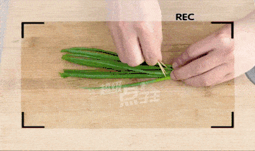2e5dd5e5fb9d40098ece54f4fc6c4e40.gif