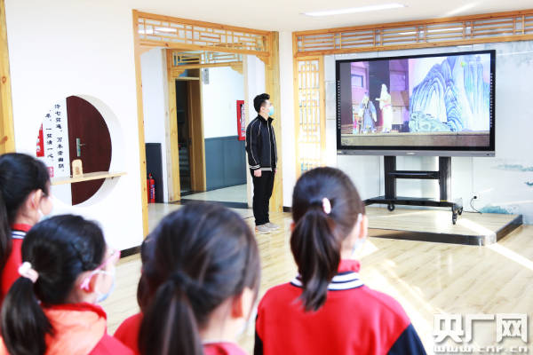 西罗园|推动国粹校园文化传承 西罗园第五小学杨少彭传戏工作室第一课开讲