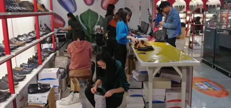 表情|快入！迟咗就冇！畀个表情包你体会一下...