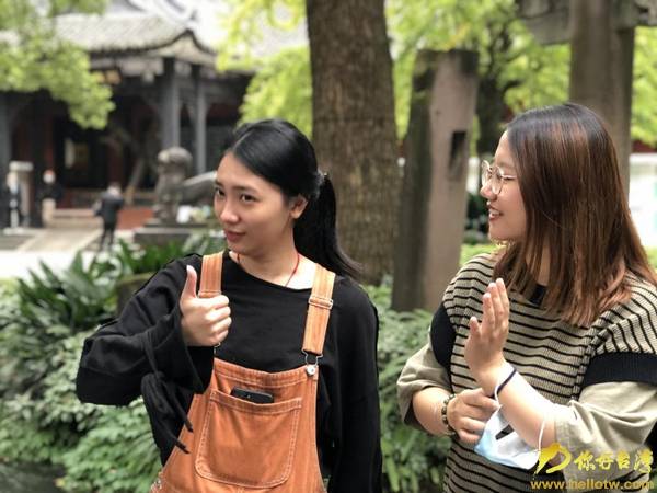online|青春online行两岸进行时 走进成都武侯祠感受三国韵味