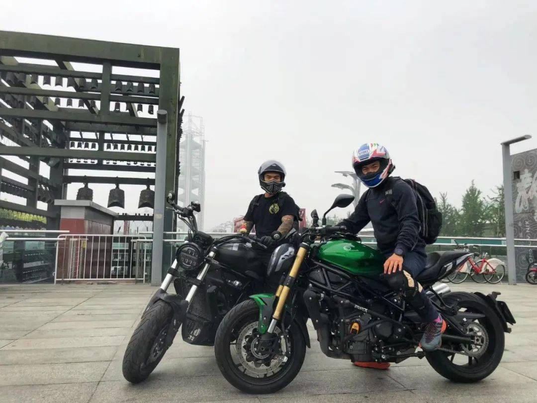 benelli 752s一台大型城市玩具——5000 公里骑行感受