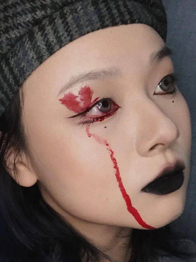 伤痕|都万圣节了你的妆容还不来点儿刺激的？