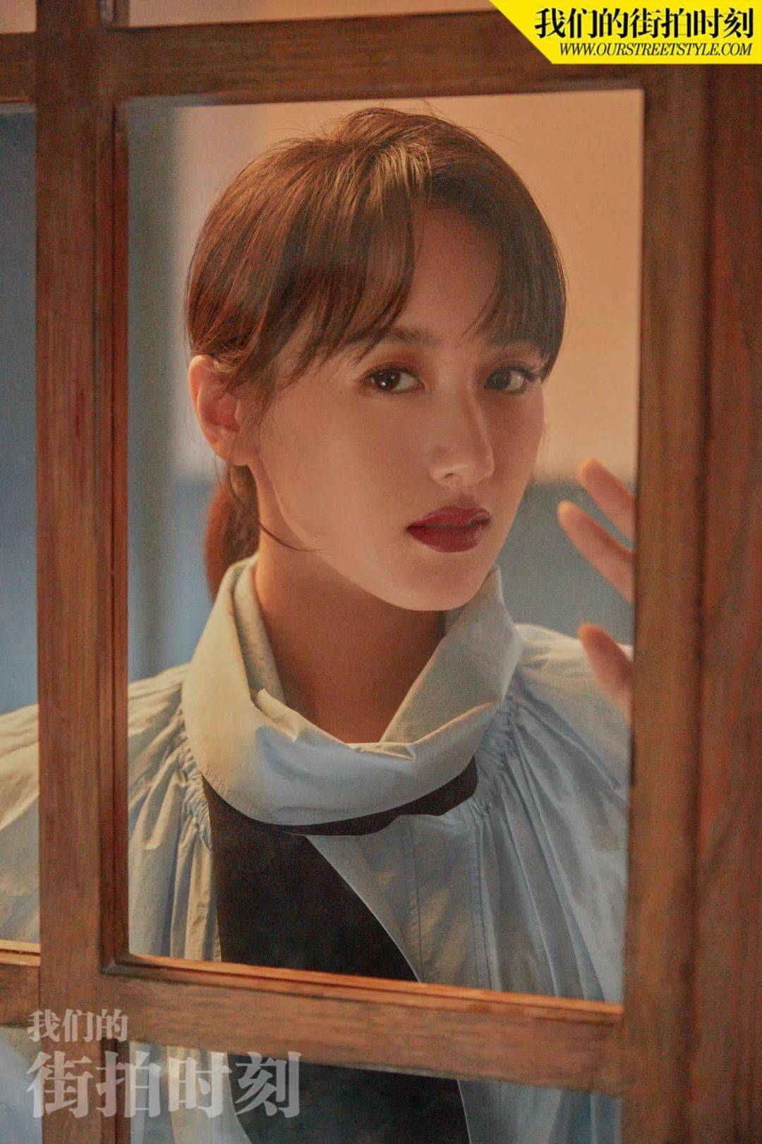 时装|胡杏儿 唐艺昕 张梓琳 TA们的穿搭满足你的秋日绮想吗？