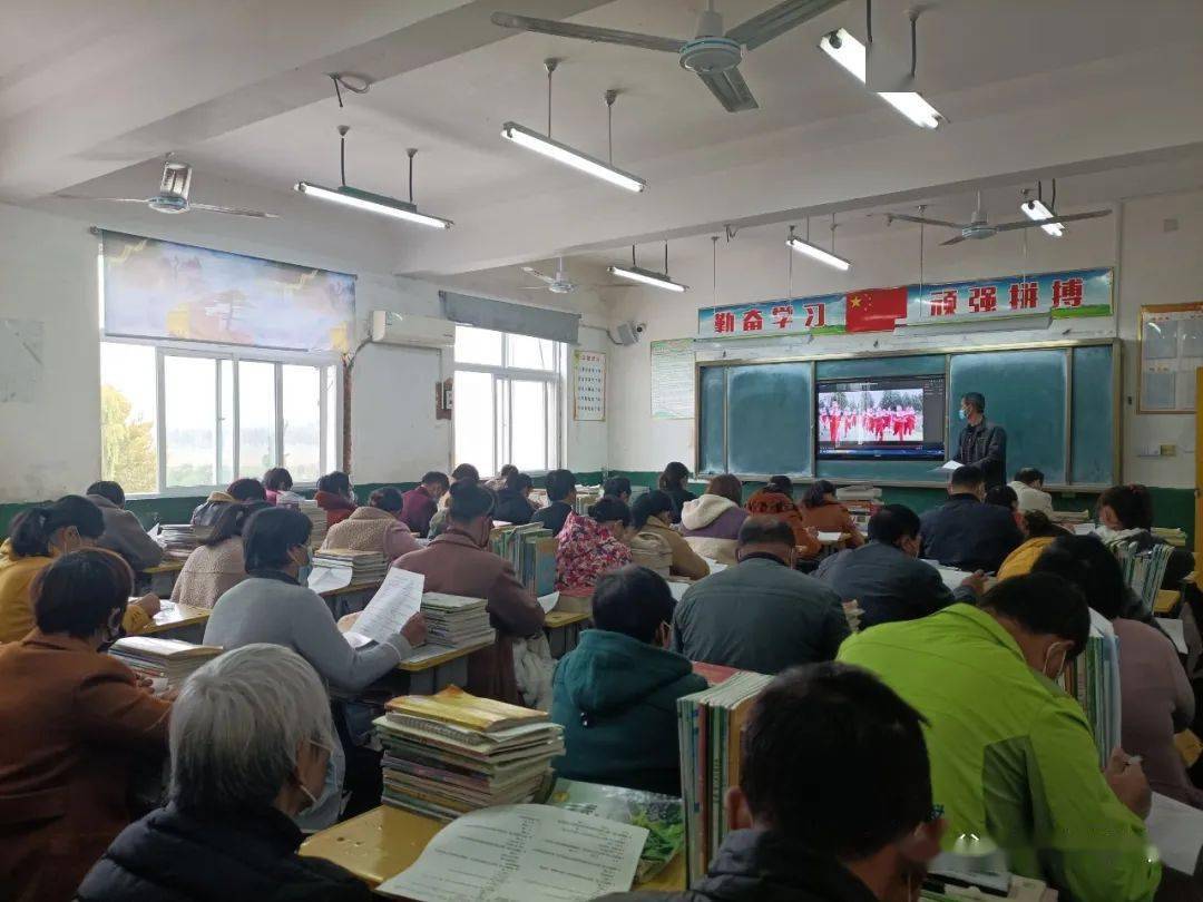 十五里园人口_五里墩草莓园(3)
