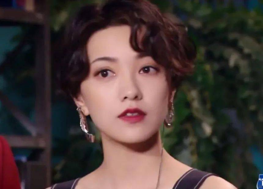 短发|倪妮的新发型太美了！技术分析：什么样的人适合港风短发？