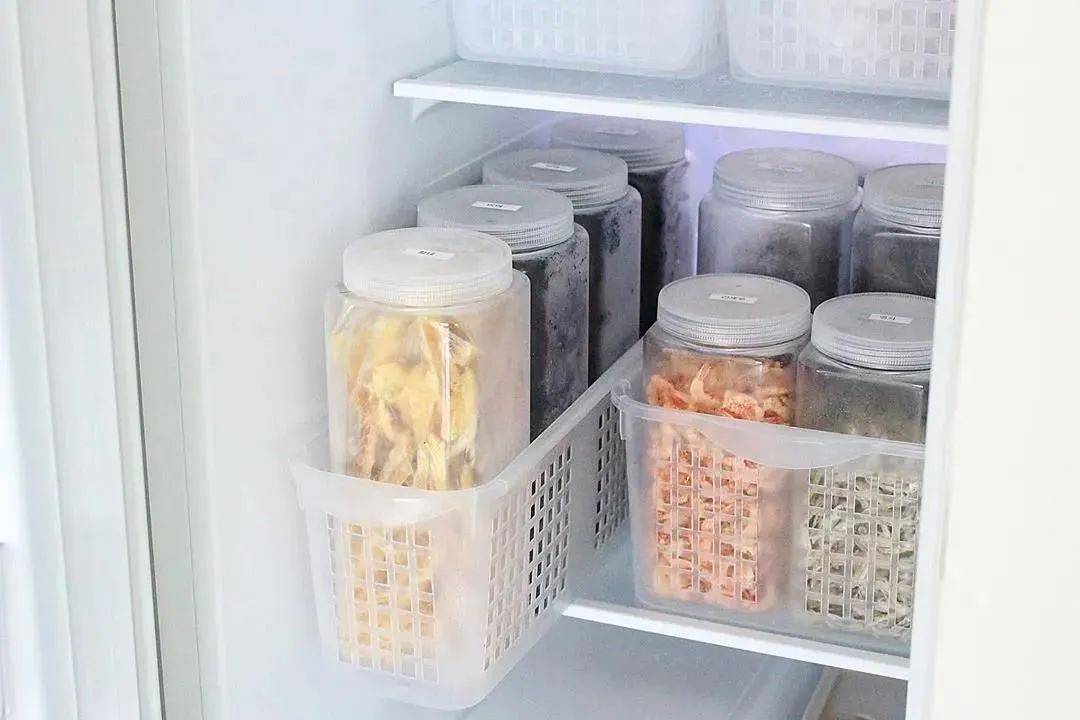 冰箱整理收纳图 22eb6ba24bdf4c6296a806676f57a109.jpeg