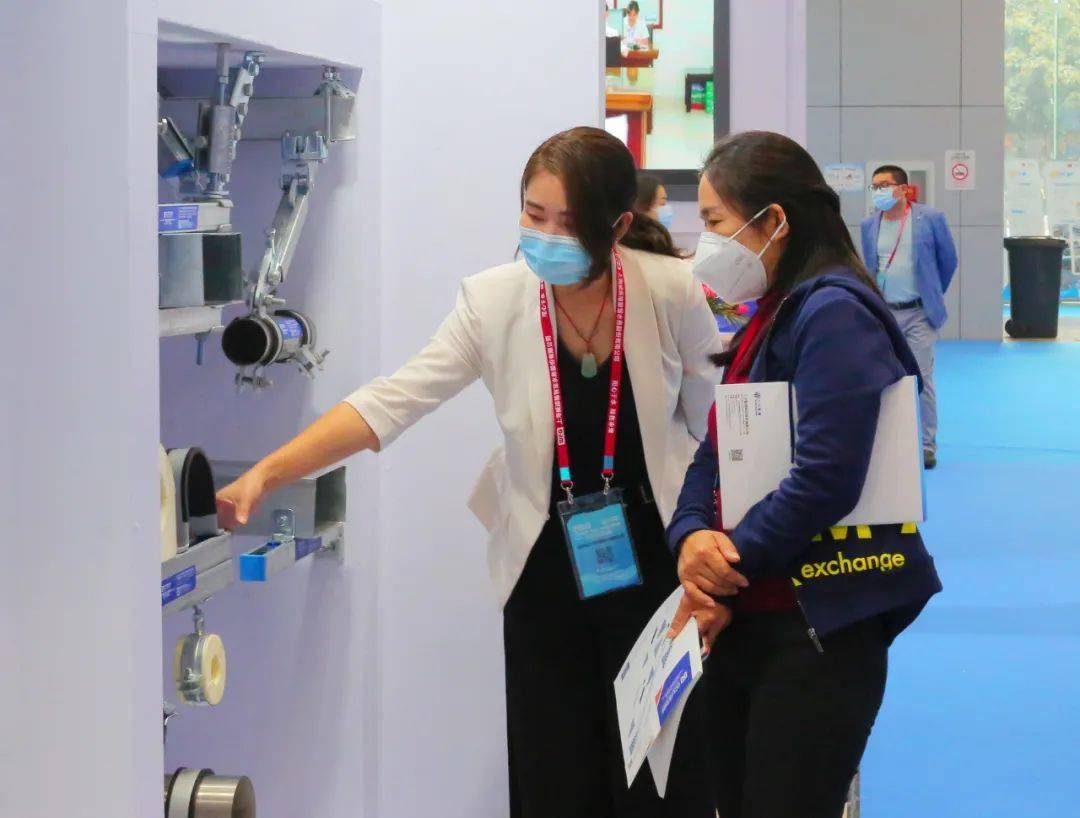 民乐经济2020年GDP_幸福年民乐合奏曲谱(3)