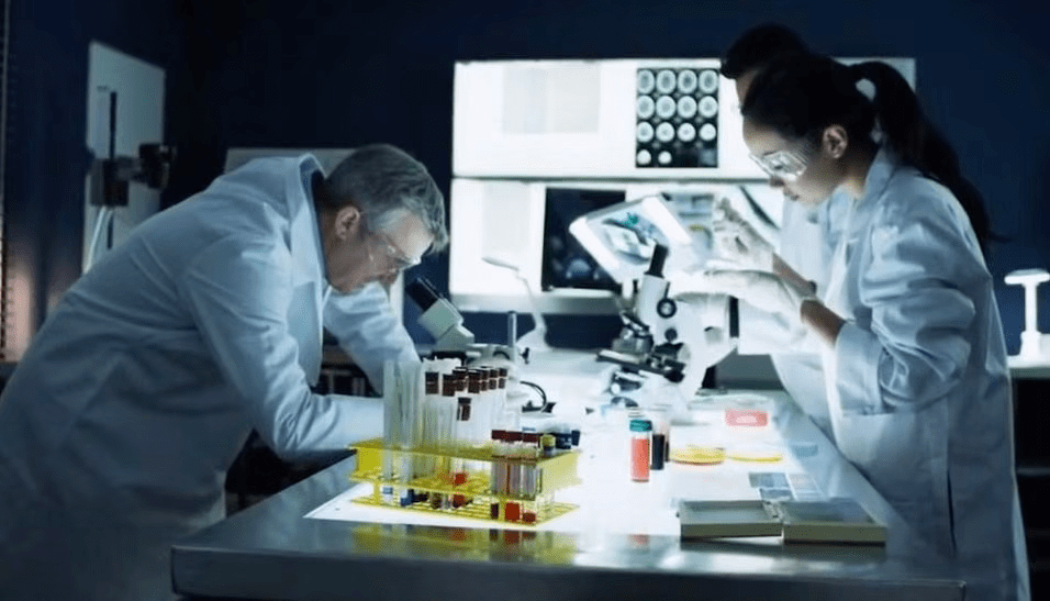 唇膏|干唇星人唇膏，轻松摆脱干燥开裂的“沙漠唇”！