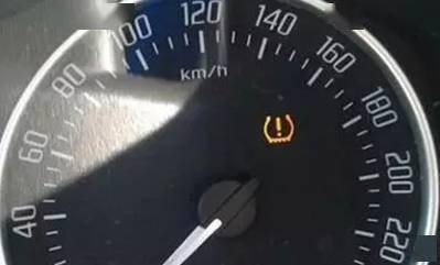 如果手刹依然亮,那么检查刹车片是否过薄或者刹车油是否液位过低.