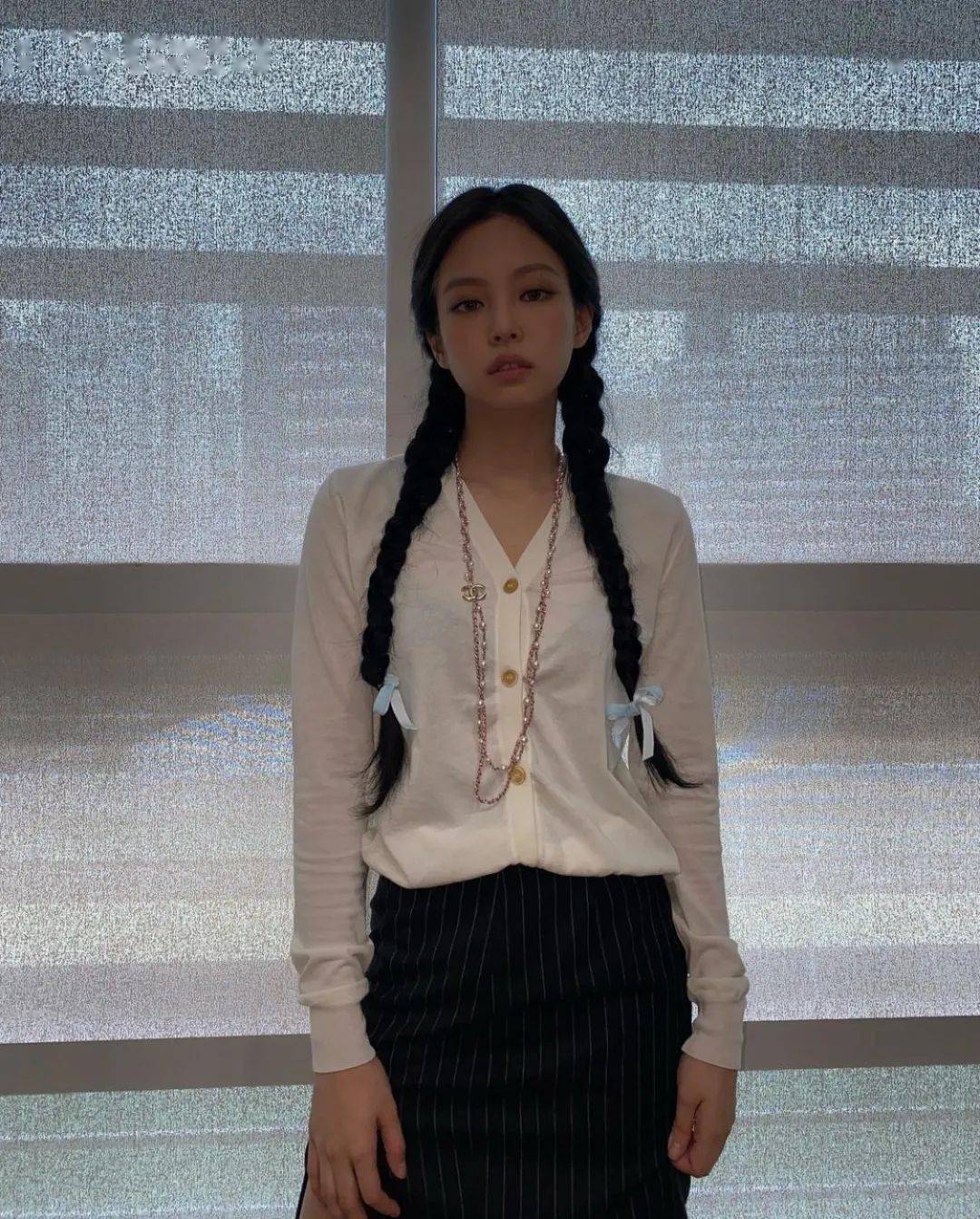 头发|Jennie精致到头发丝的秘密，终于被我扒出来了！