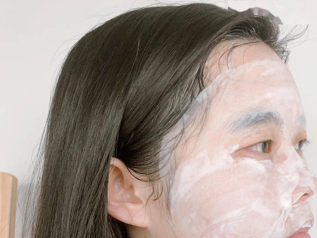 肌肤|嫩到掐出水！用一次比敷100片面膜还白润，10分钟感受女星同款水光肌！