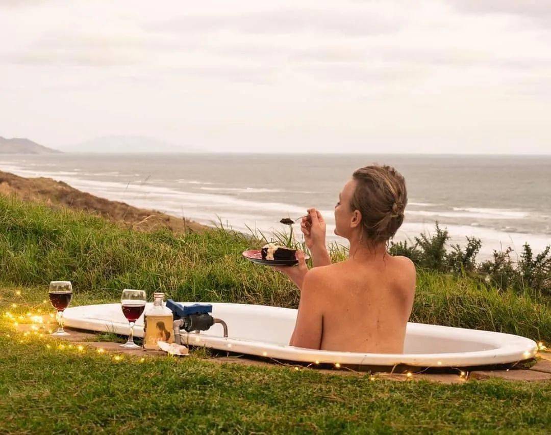 产品|把海洋装进瓶子里？每款产品都有一首诗？你应该知道的五款小众美容品牌