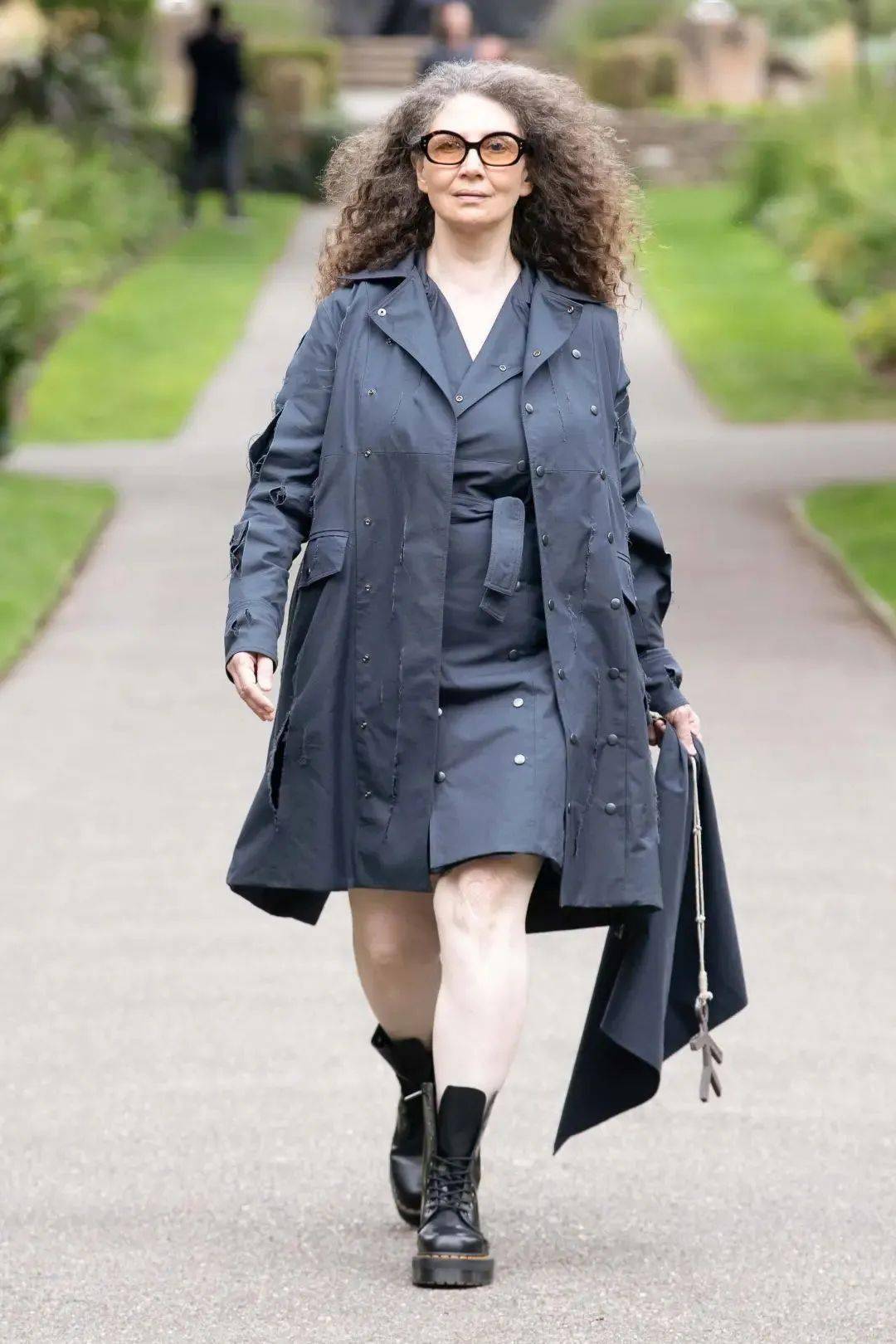 Art|来自“跨性别者”独特的穿衣方式，“我们不在乎时尚界想要什么，只想要做自己。