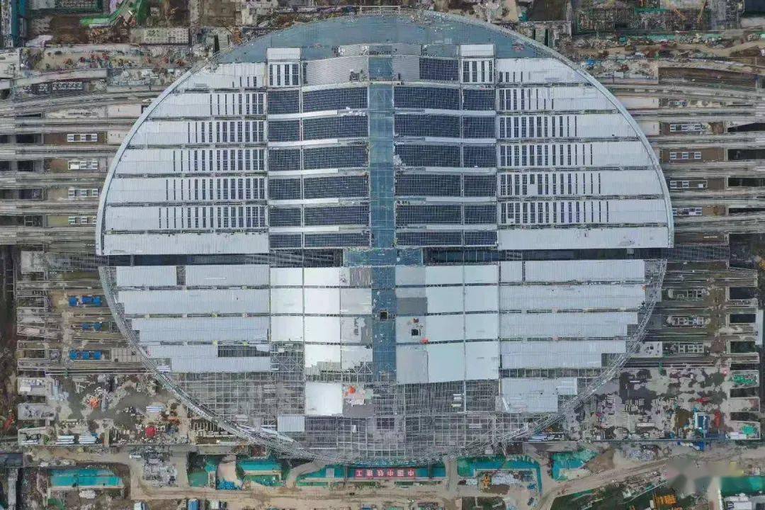 雄安高铁站屋面全面封顶浙江墙煌助力亚洲最大高铁站建设