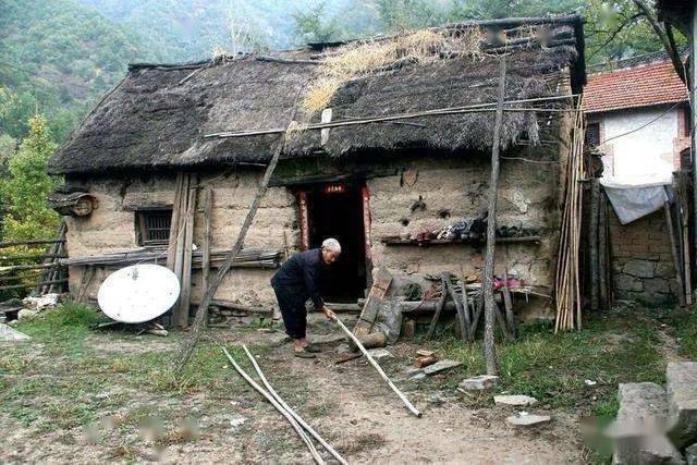 大化:关于对农村特色老房子及少数民族特色村寨保护与