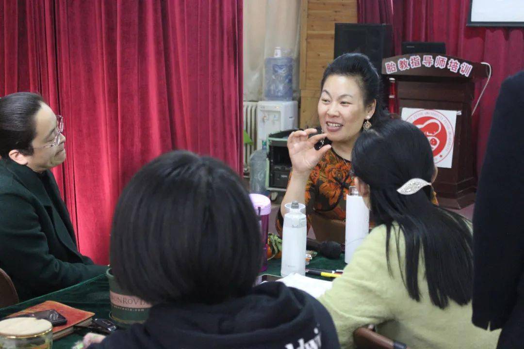 怎么样才能成为一名优秀的讲师 c736bb72f42c4b76bffe9b32920dfec5.jpeg