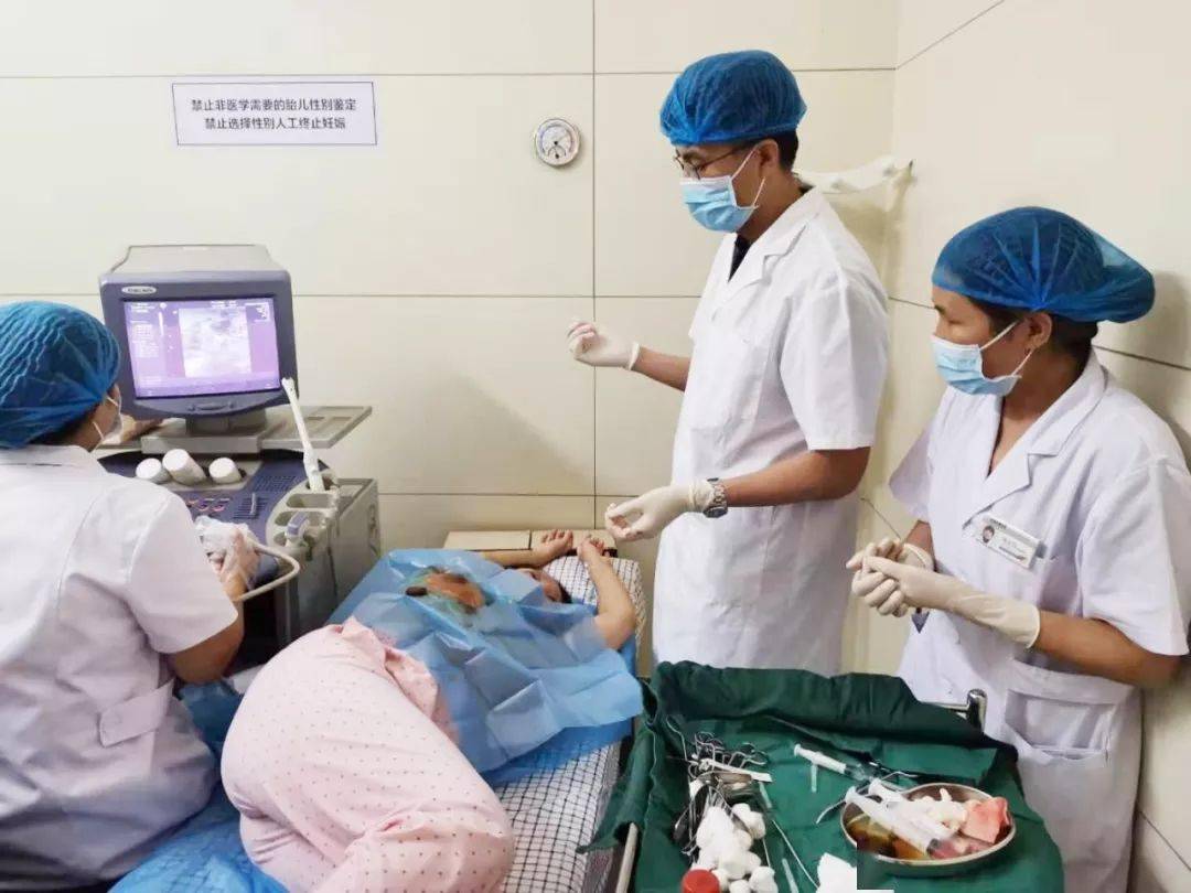 乳腺肿瘤医院排名_乳腺肿瘤图片