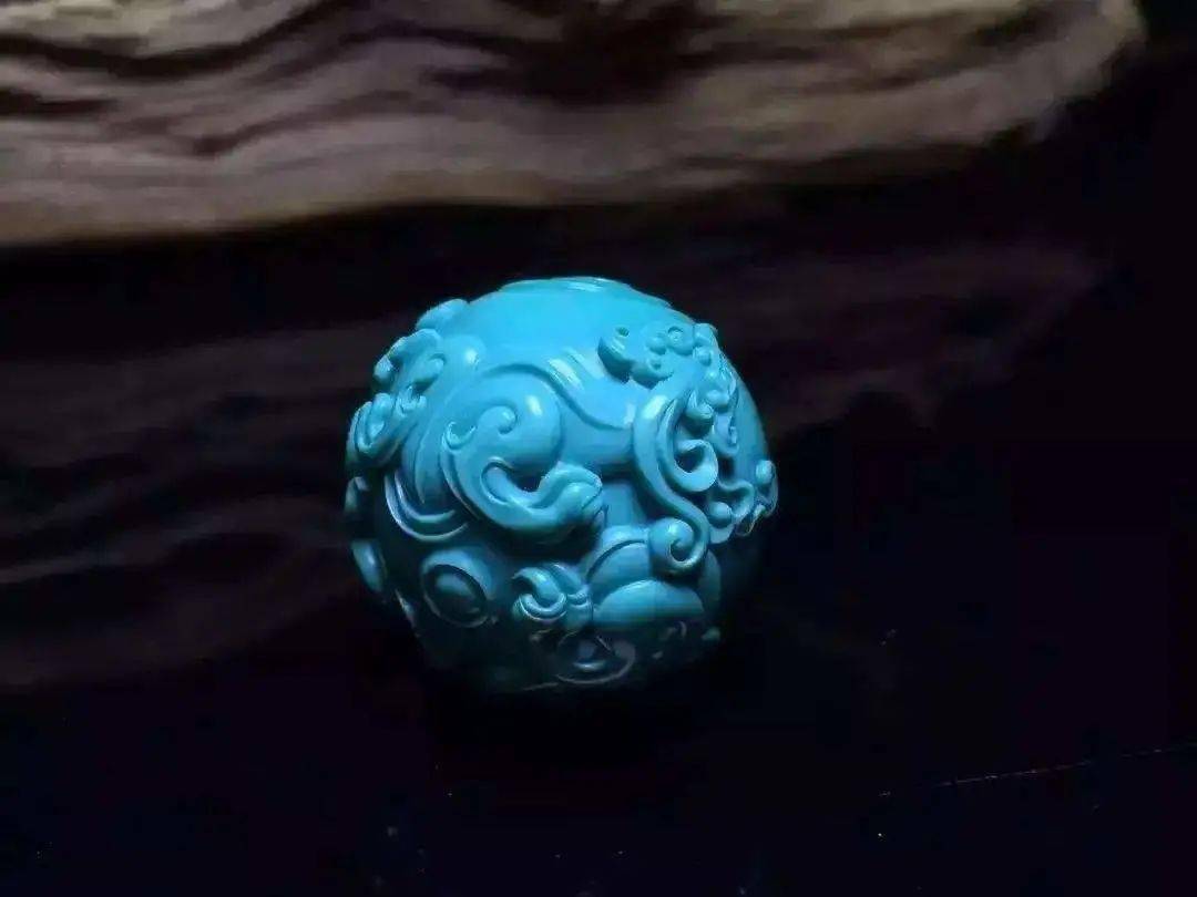 蓝色|这个色系的珠宝，高级温和又迷人，每一种都是美哭的节奏！