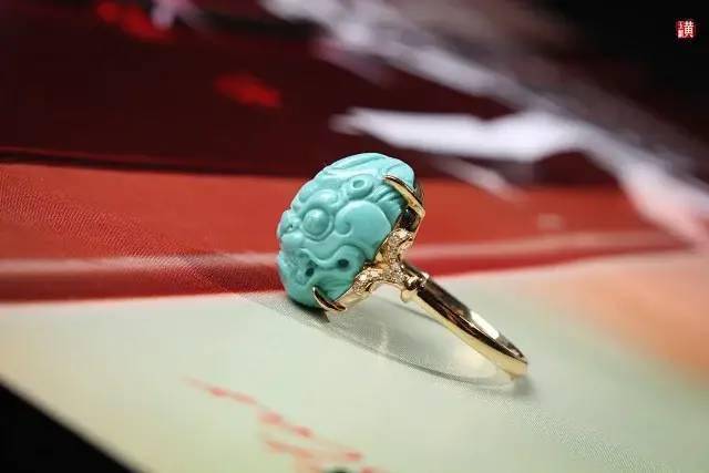 蓝色|这个色系的珠宝，高级温和又迷人，每一种都是美哭的节奏！