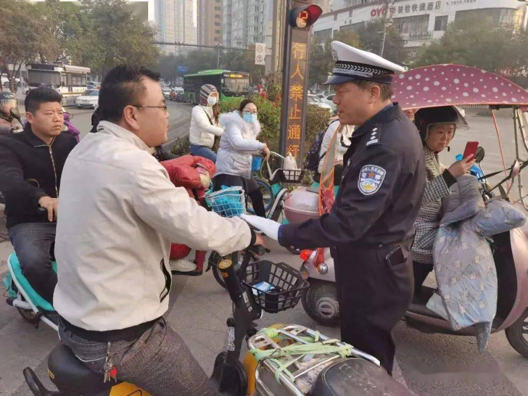 巩固文明城市创建成果,及时消除共享电动车造成的交通安全隐患,规范