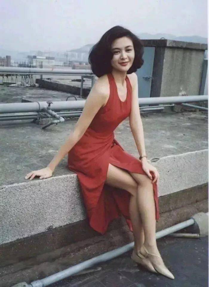 sina|想做氛围感港风美人？我帮你整理了一份超容易上手的教程！