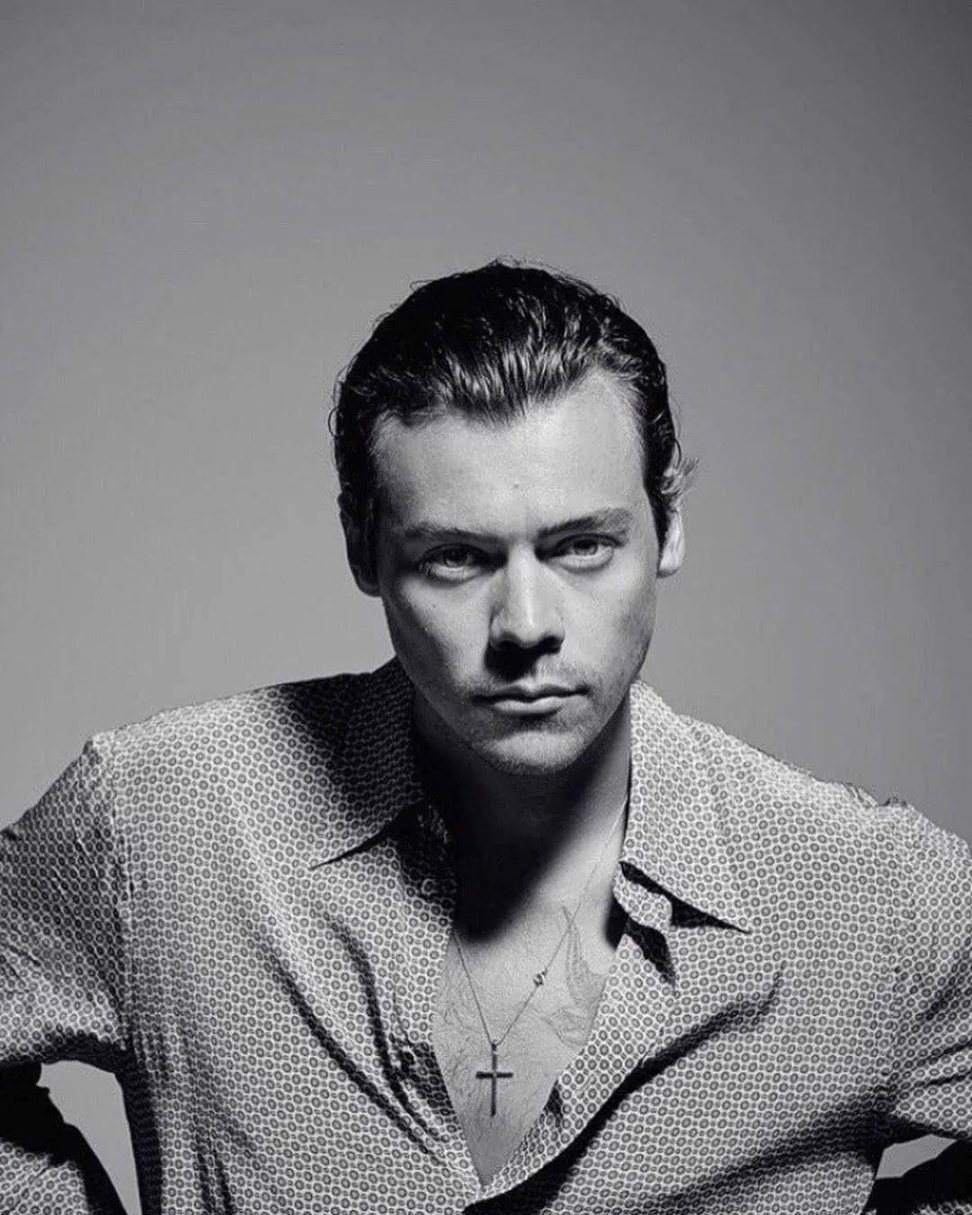 Harry|美国版VOGUE 史上第一张单人男性封面！
