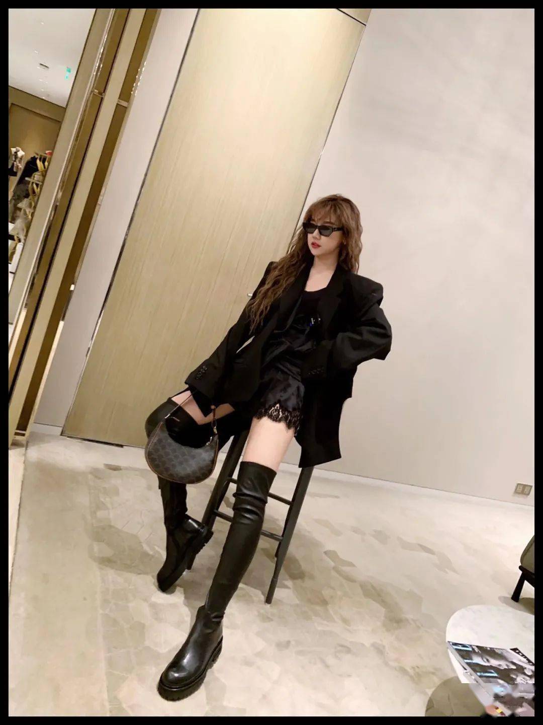 Jackie|70年都不过时的腋下包，全网icon都在背！