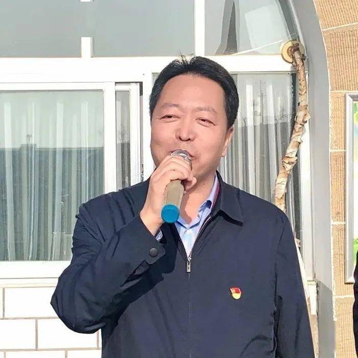 【党建带妇建】这个主题党日活动有点"红"_吕明辉