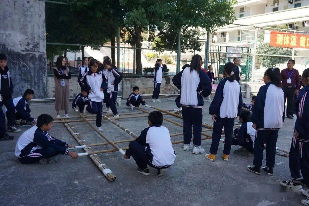 不倦求索学无止境 潜心修炼砥砺前行 ----龙川县麻布岗中学赴和平县