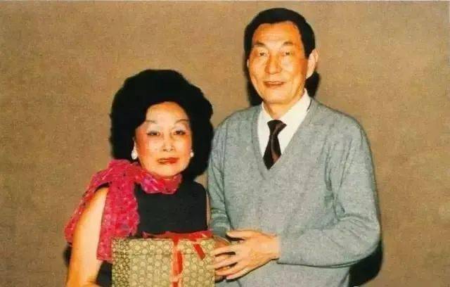 走上美国政坛的第一位华裔女性——“传奇钢铁蝴蝶”陈香梅(图37)