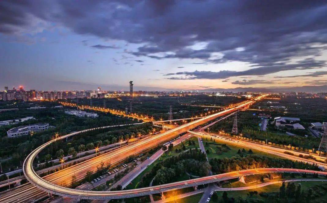 卓越地产排名2020_卓越荣耀丨与时代同行,卓越荣膺2020中国房地产金牌销