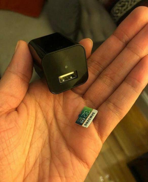 9.在airbnb中发现一台伪装成充电器的隐藏式相机.