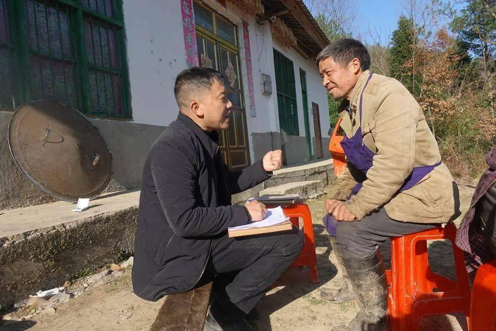 乡亲们脱贫致富李光辉/摄《龙凤莲藕喜获丰收(组照)合川区龙凤镇