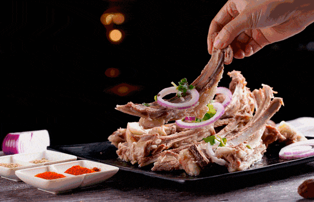 新疆美食:冬季新疆人锅里的羊肉香出了花样