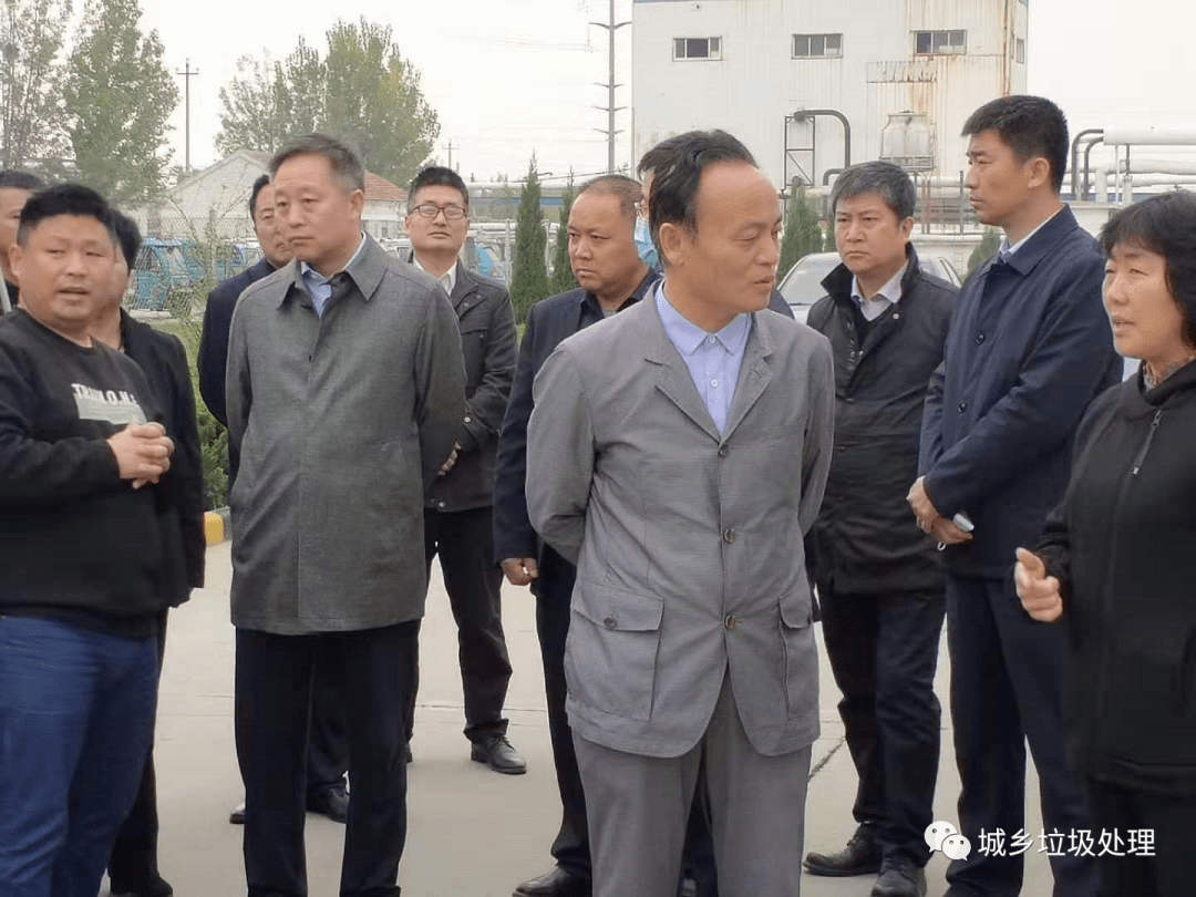 省鹤岗市东山区常务副区长徐寿波签署东山区秸秆综合利用项目合作协议