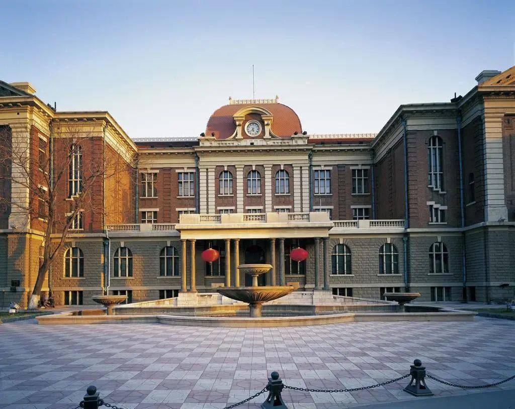 天津外国语大学