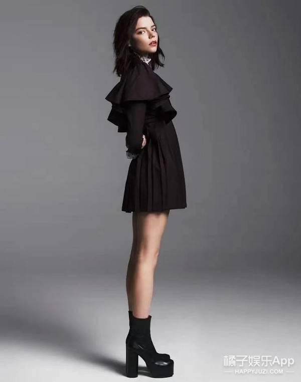 《后翼弃兵》女主红透好莱坞,却被嘲丑像鱼?