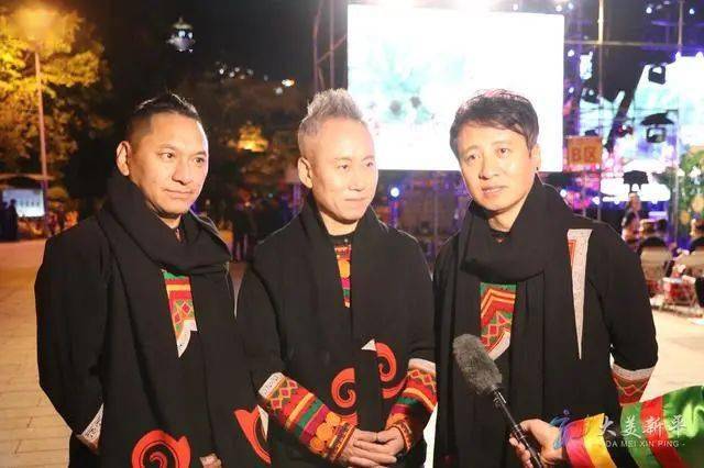 中央民族歌舞团独唱演员,歌队副队长阿旺·洛桑顿珠:三十大庆的时候我